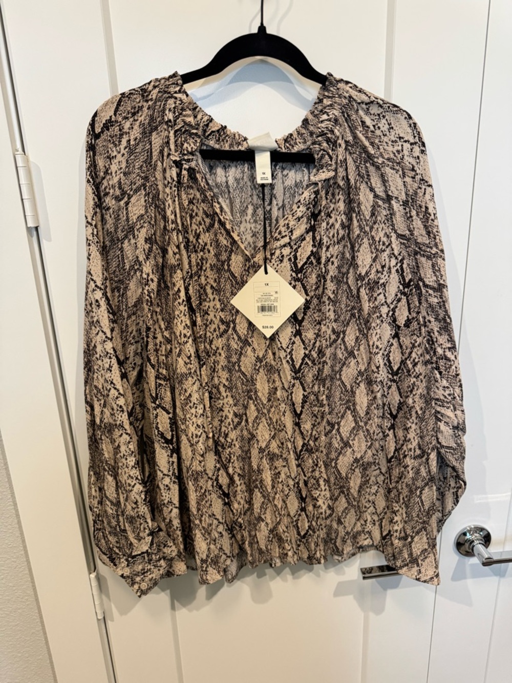 Snake Print Long Sleeve V-Neck Blouse - Beige/Black